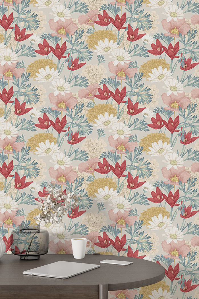 lilly-wallpaper-on-high-wall